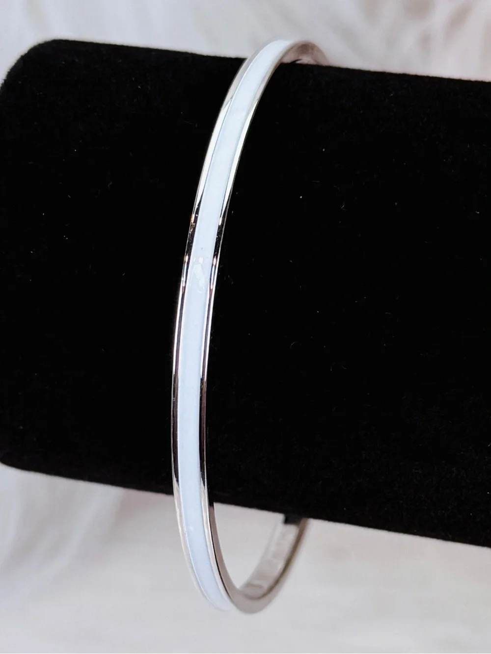 Elegant Silvertone White Thin Delicate Stacking Bangle Bracelet